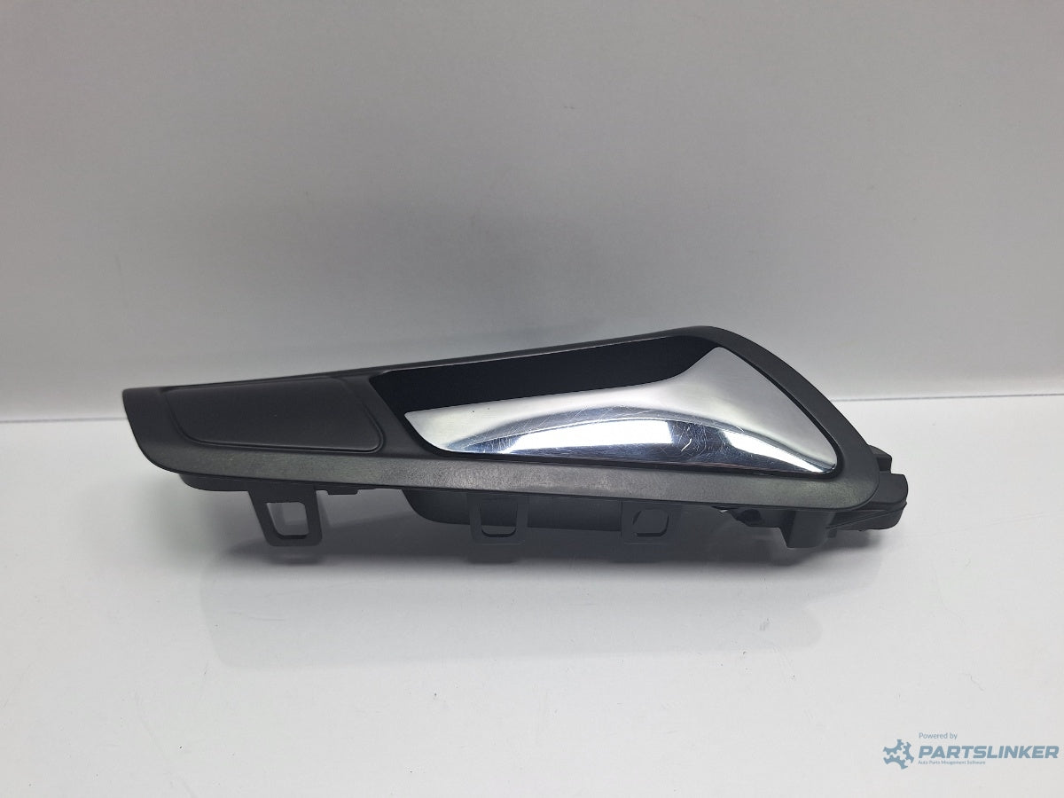 Maner interior usa dreapta fata VOLKSWAGEN PASSAT 3C2 2005 - 2010 TDI 16V BKP, CBAB 3C1837114