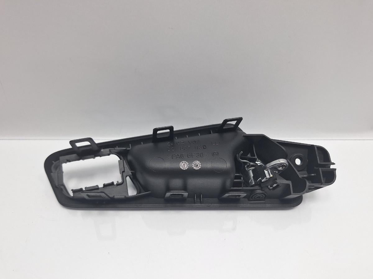 Maner interior usa stanga fata VOLKSWAGEN PASSAT 3C2 2005 - 2010 TDI 16V BKP, CBAB 3C1837113D