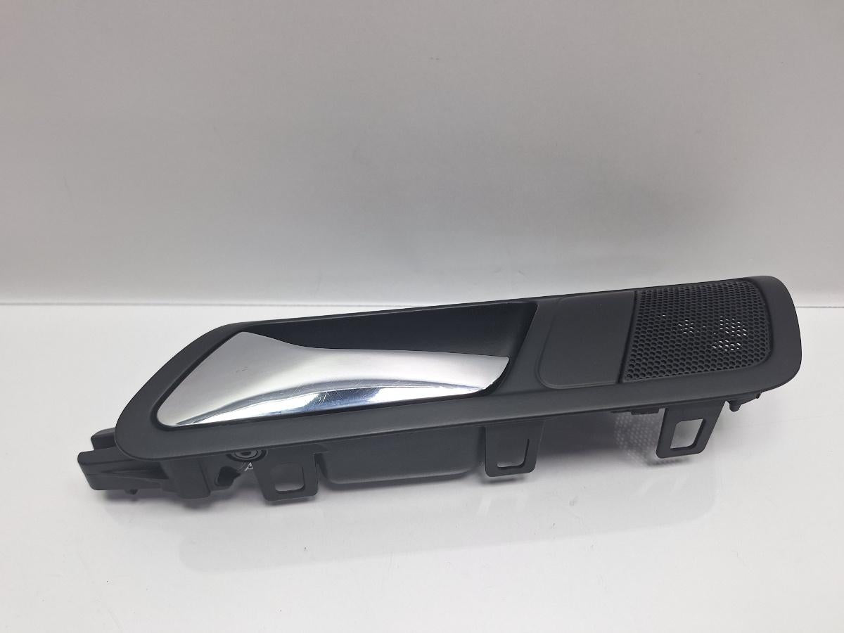 Maner interior usa stanga spate VOLKSWAGEN PASSAT 3C2 2005 - 2010 TDI 16V BKP, CBAB 3C4839113