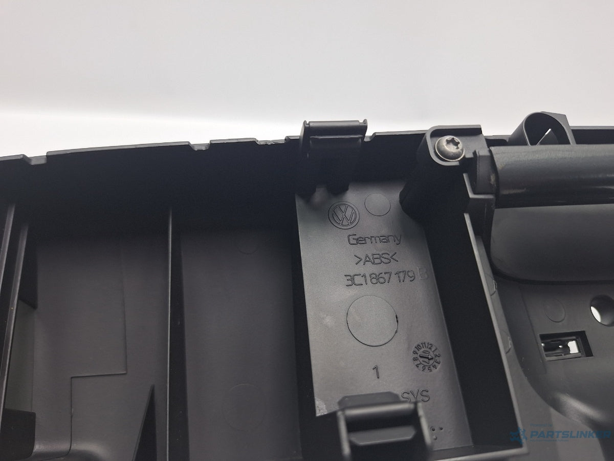 Maner interior usa stanga fata VOLKSWAGEN PASSAT 3C2 2005 - 2010 TDI 16V BKP, CBAB 3C1867179B