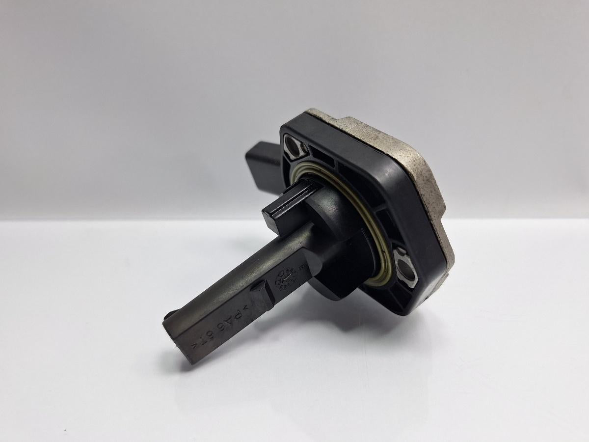 Senzor nivel ulei VOLKSWAGEN SHARAN 7M8, 7M9, 7M6 1995 - 2010 TDI BRT 1J0907860C