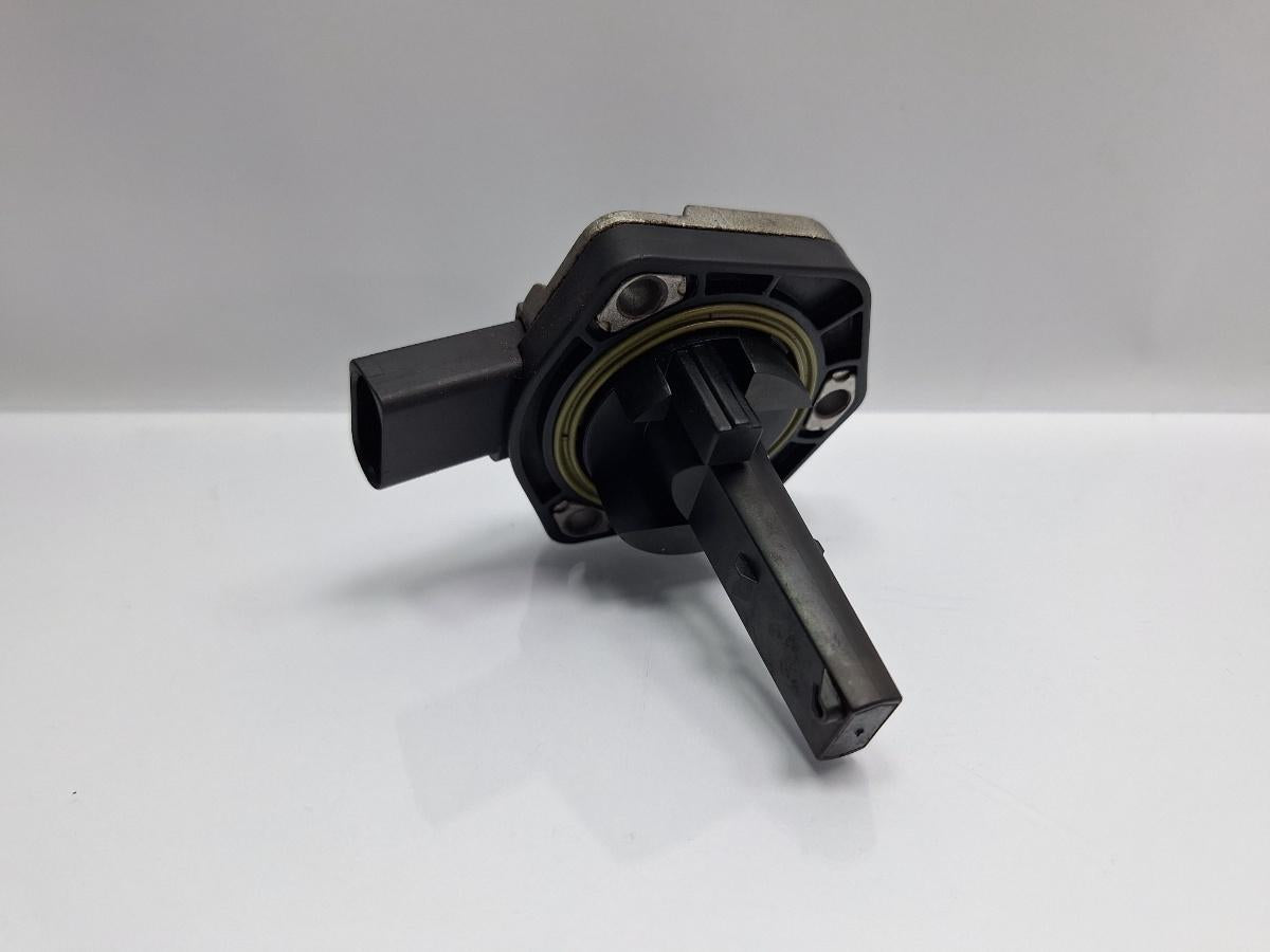 Senzor nivel ulei VOLKSWAGEN SHARAN 7M8, 7M9, 7M6 1995 - 2010 TDI BRT 1J0907860C