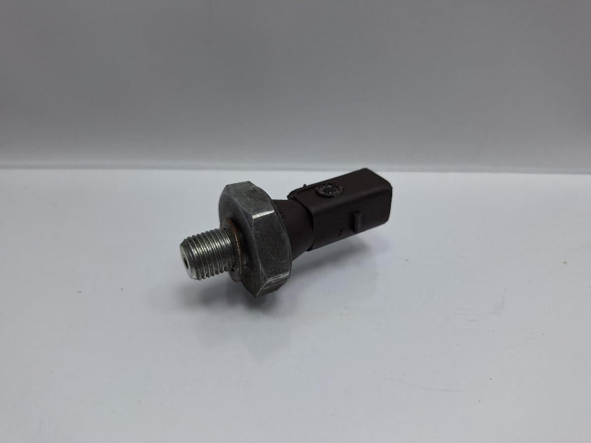 Senzor de presiune ulei VOLKSWAGEN SHARAN 7M8, 7M9, 7M6 1995 - 2010 TDI BRT 038919081K