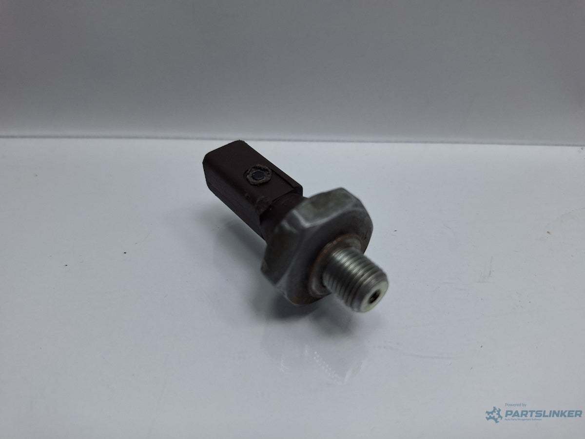 Senzor de presiune ulei VOLKSWAGEN SHARAN 7M8, 7M9, 7M6 1995 - 2010 TDI BRT 038919081K