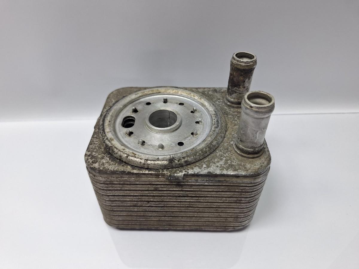 Radiator ulei termoflot AUDI A6/S6 III Saloon 4F2, C6 2004 - 2011 TDI CAHA 038117021B