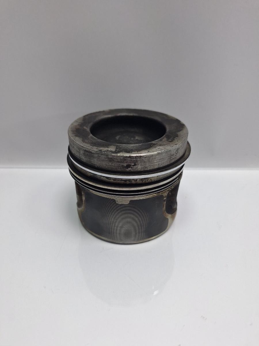 Piston AUDI A6/S6 III Saloon 4F2, C6 2004 - 2011 TDI CAHA 03L107065G