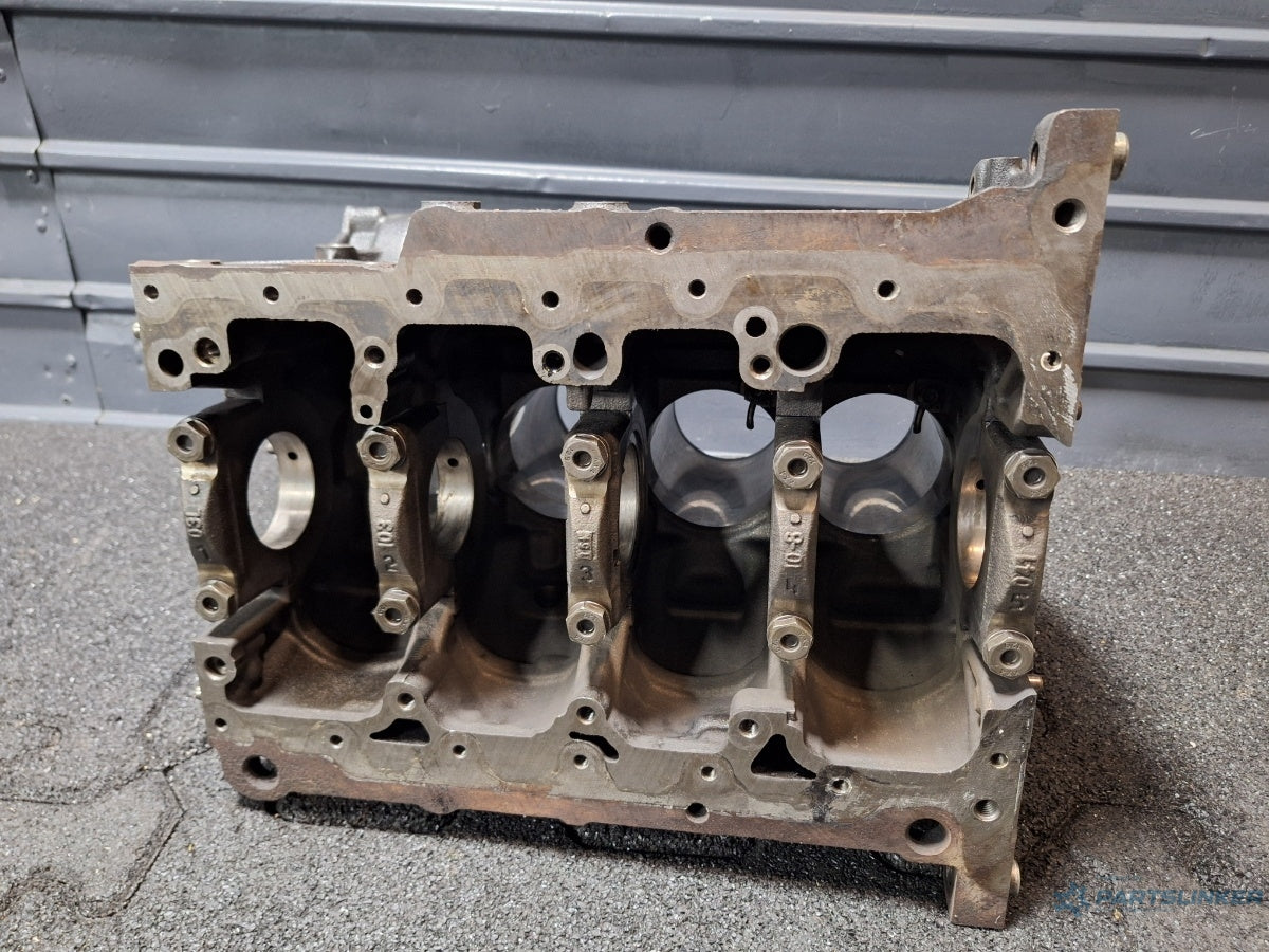 Bloc motor 2.0 TDI CJC AUDI A4 IV Avant 8K5, B8 2011 - 2015  CJCD  CJCA CJCB CJCC 03L103021CG