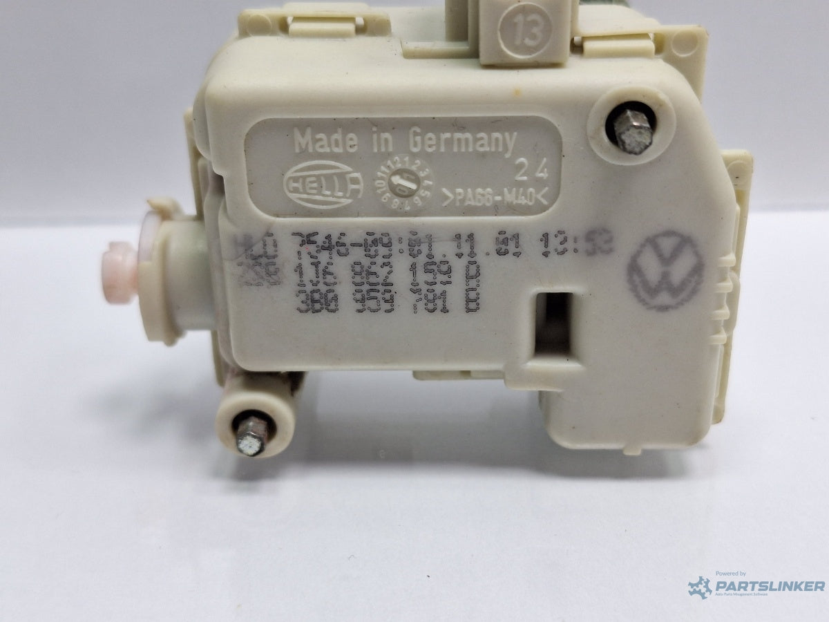 Motoras blocare usita rezervor combustibil VOLKSWAGEN GOLF IV 1J1 1997 - 2007 TDI AGR, ALH 1J6862159B