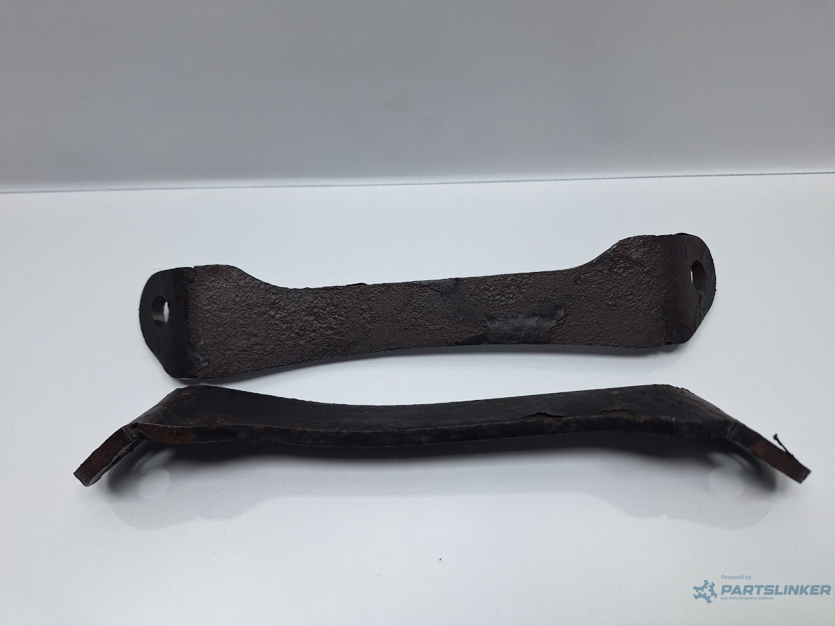 Prinderi scut de protectie motor VOLKSWAGEN GOLF IV Variant 1J5 1999 - 2006 SDI AGP, AQM 1J0825237M