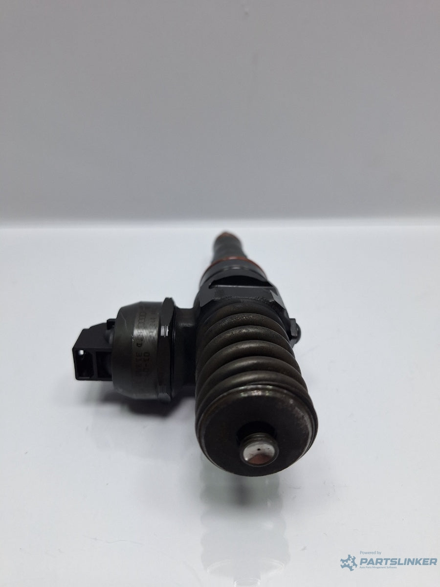 Injector VOLKSWAGEN PASSAT Variant 3B6 2000 - 2005 1.9 TDI AVB 038130073AJ