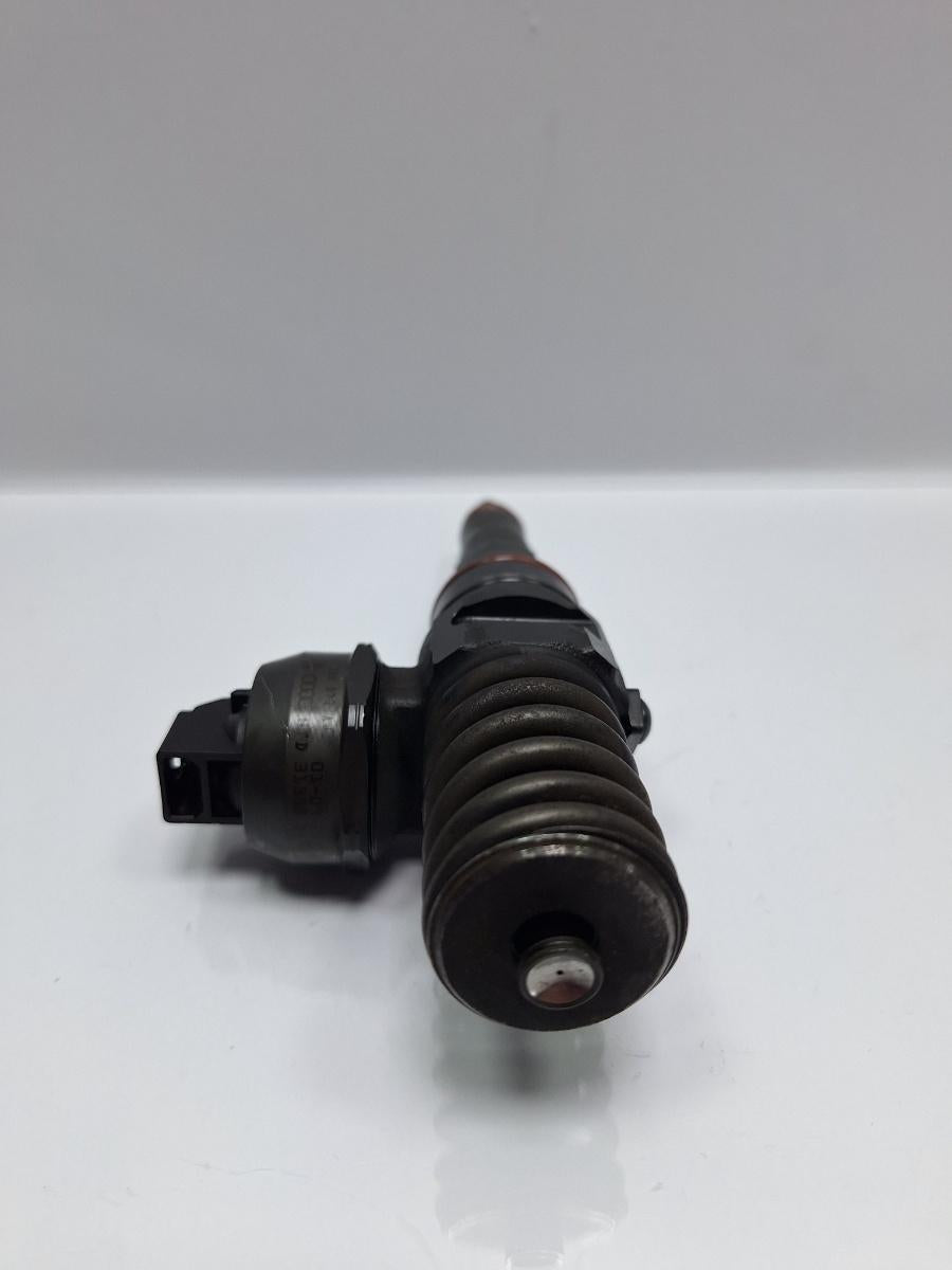 Injector  VOLKSWAGEN PASSAT Variant 3B6 2000 - 20051.9 TDI AVB 038130073AJ