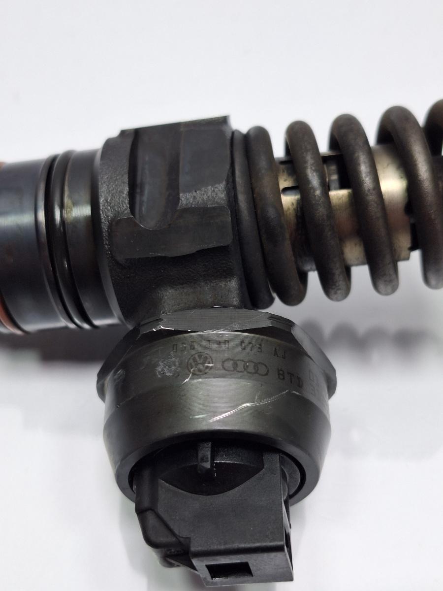 Injector  VOLKSWAGEN PASSAT Variant 3B6 2000 - 20051.9 TDI AVB 038130073AJ