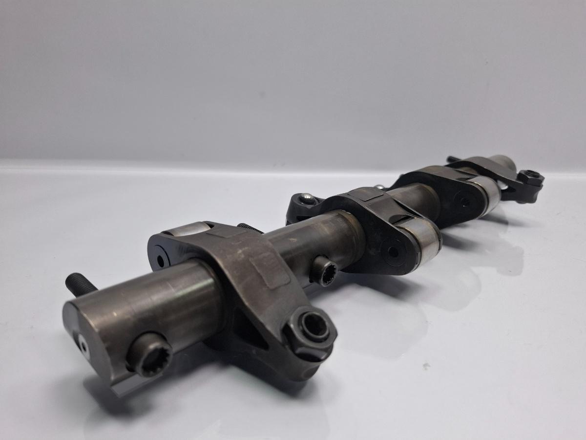 Rampa culbutori injectoare VOLKSWAGEN PASSAT 3C2 2005 - 2010 TDI 16V BKP 03G109527A