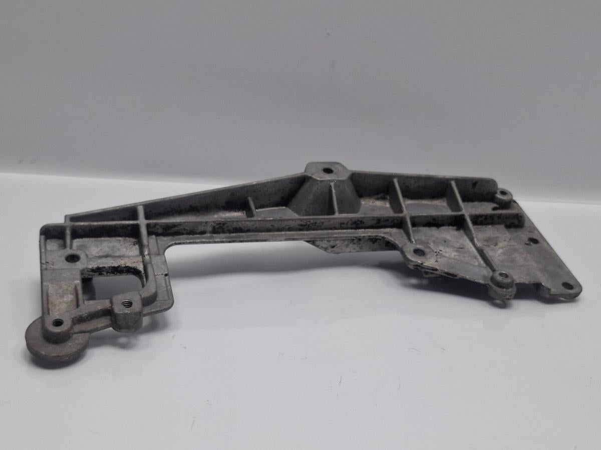 Suport Racitor Gaze VOLKSWAGEN PASSAT 3C2 2005 - 2010 TDI 16V BKP, CBAB 03G131159