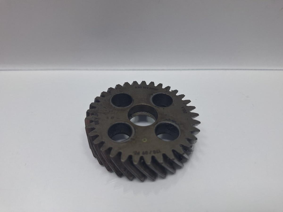 Pinion pompa de ulei VOLKSWAGEN PASSAT 3C2 2005 - 2010 TDI 16V BKP, CBAB 03G103305C