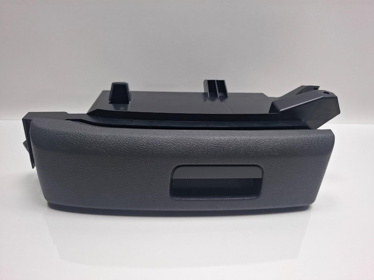 Sertar scaun dreapta VOLKSWAGEN TOURAN 1T1, 1T2 2003 - 2010 TDI BMM 1K0882600B