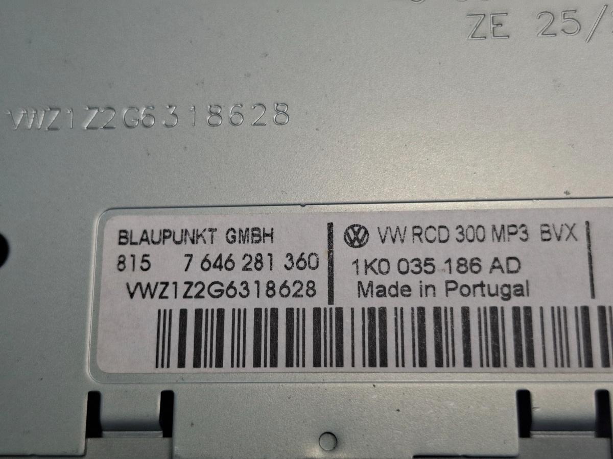 CD player VOLKSWAGEN TOURAN 1T1, 1T2 2003 - 2010 TDI BMM Blaupunkt 8157646281360 1K0035186AD ,