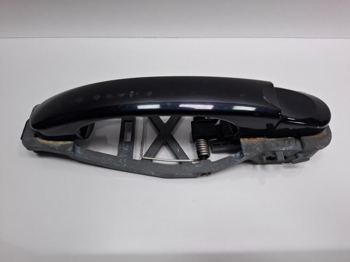 Maner exterior cu suport stanga VOLKSWAGEN TOURAN 1T1, 1T2 2003 - 2010 TDI BMM 1T0839885A