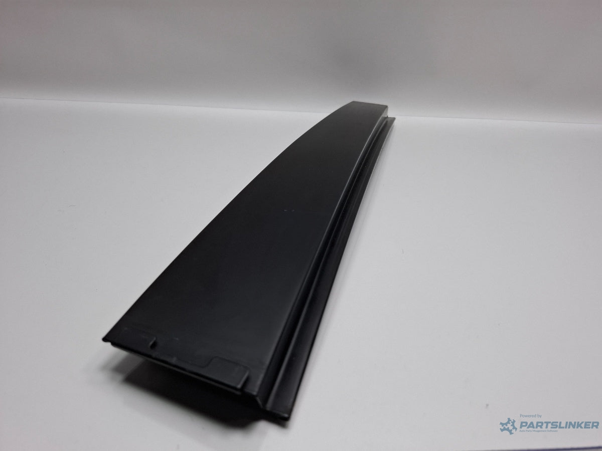 Ornament usa  dreapta spate VOLKSWAGEN TOURAN 1T1, 1T2 2003 - 2010 TDI BMM 1T0839890