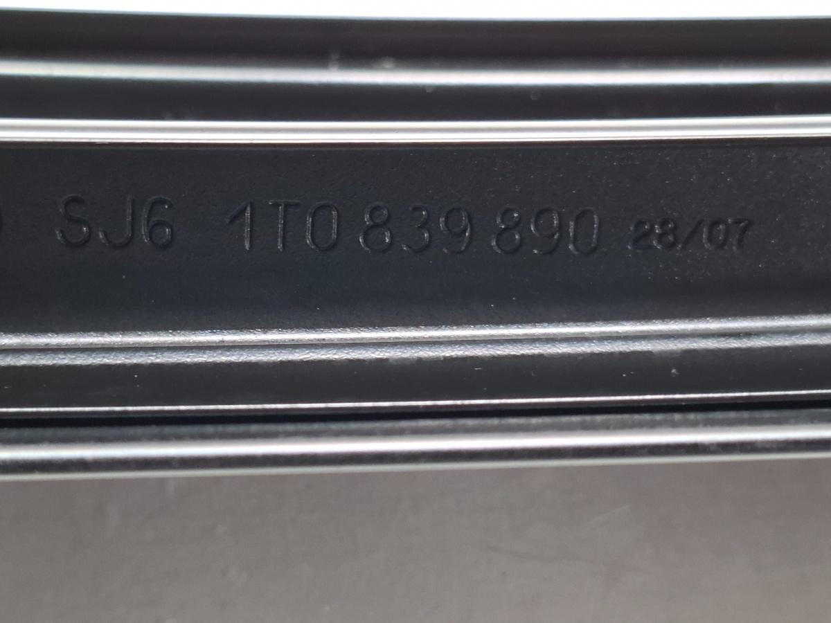 Ornament usa  dreapta spate VOLKSWAGEN TOURAN 1T1, 1T2 2003 - 2010 TDI BMM 1T0839890