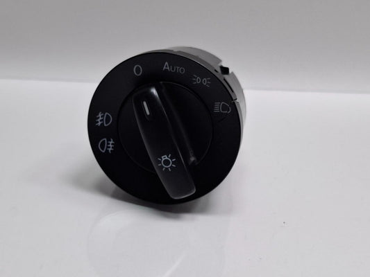 Bloc lumini VOLKSWAGEN TOURAN 1T1, 1T2 2003 - 2010 TDI BMM 1T0941431AC
