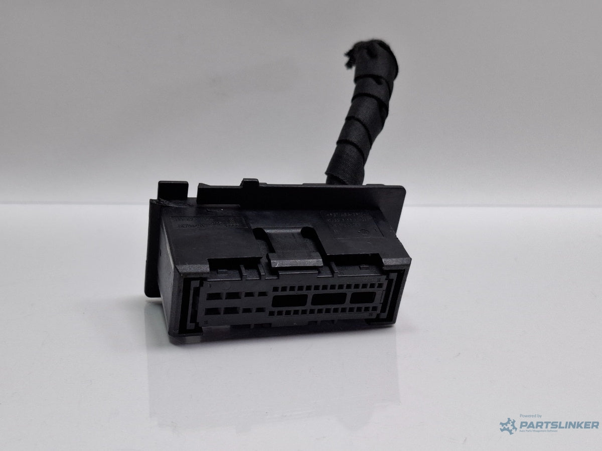 Mufa conector ceasuri bord VOLKSWAGEN TOURAN 1T1, 1T2 2003 - 2010 TDI BMM 1T1972977