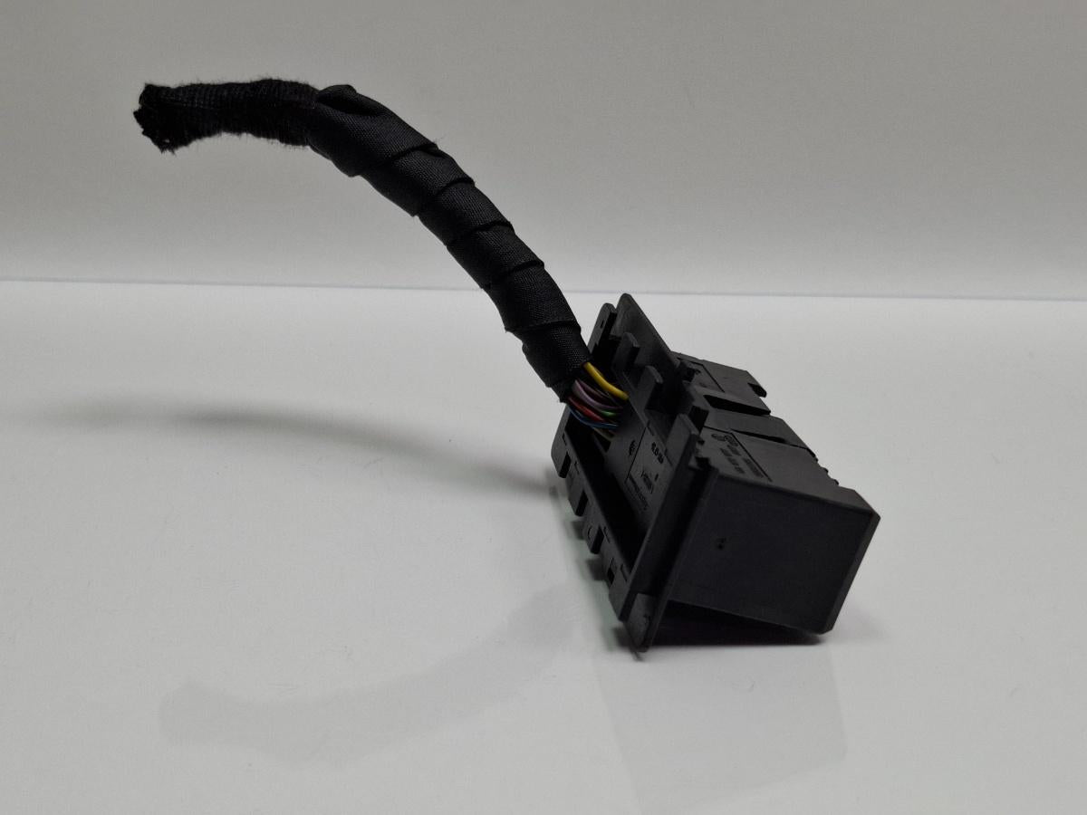 Mufa conector ceasuri bord VOLKSWAGEN TOURAN 1T1, 1T2 2003 - 2010 TDI BMM 1T1972977