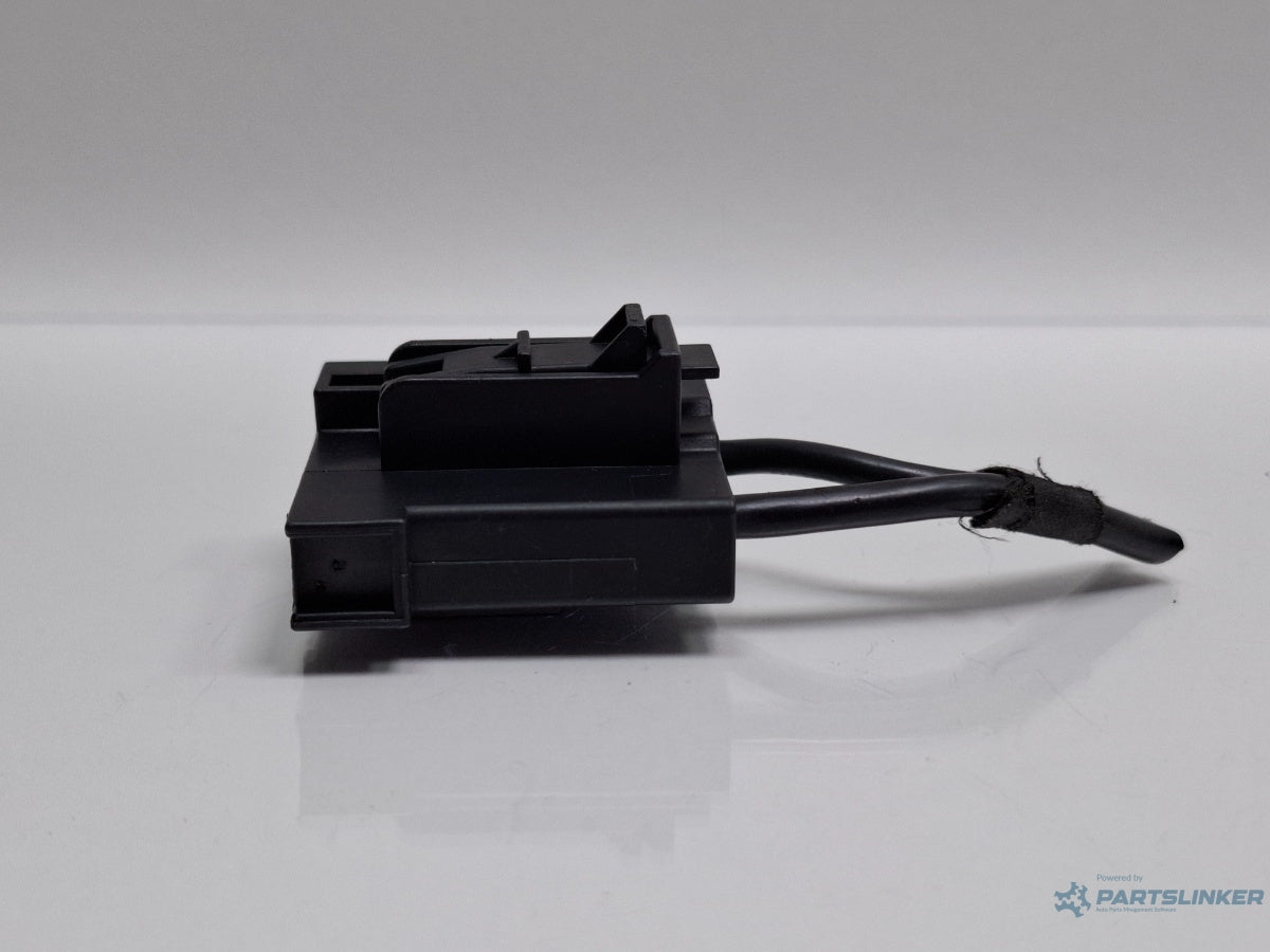 Mufa conector 2 pinii VOLKSWAGEN TOURAN 1T1, 1T2 2003 - 2010 TDI BMM  1K0972117