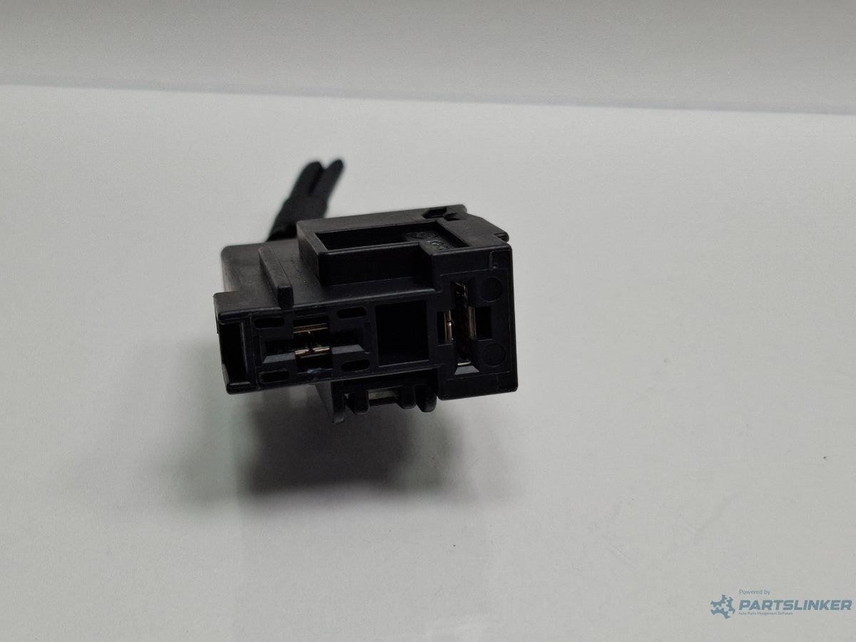 Mufa conector 2 pinii VOLKSWAGEN TOURAN 1T1, 1T2 2003 - 2010 TDI BMM  1K0972117