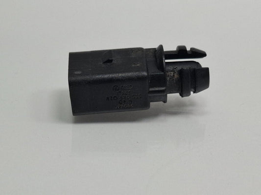 Senzor temperatura exteriora VOLKSWAGEN TOURAN 1T1, 1T2 2003 - 2010 TDI BMM 8Z0820535