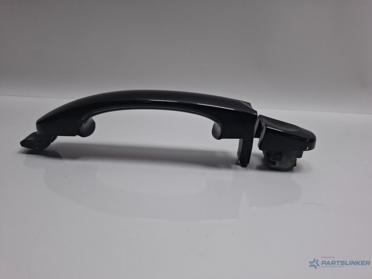 Maner exterior usa  LC9X stanga fata VOLKSWAGEN TOURAN 1T1, 1T2 2003 - 2010 TDI BMM 7H0837209