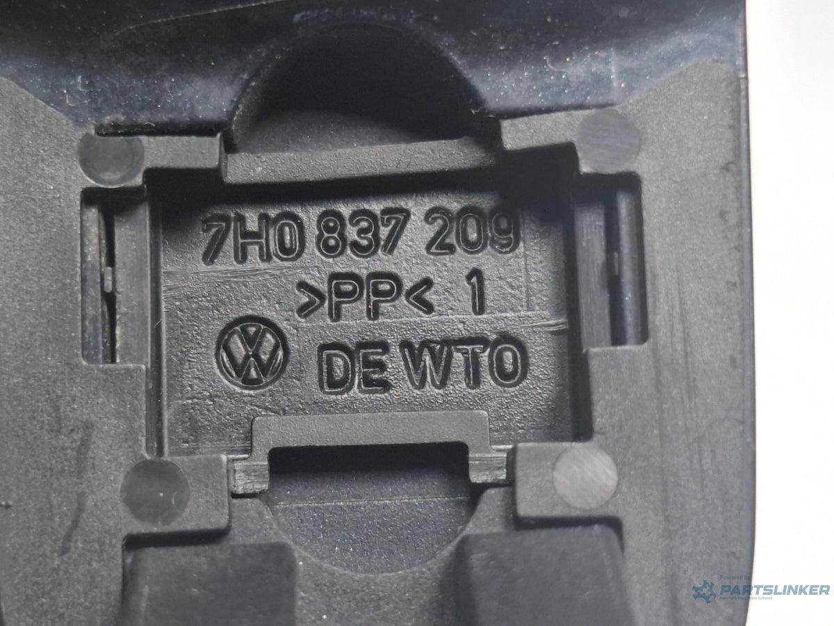 Maner exterior usa  LC9X stanga fata VOLKSWAGEN TOURAN 1T1, 1T2 2003 - 2010 TDI BMM 7H0837209