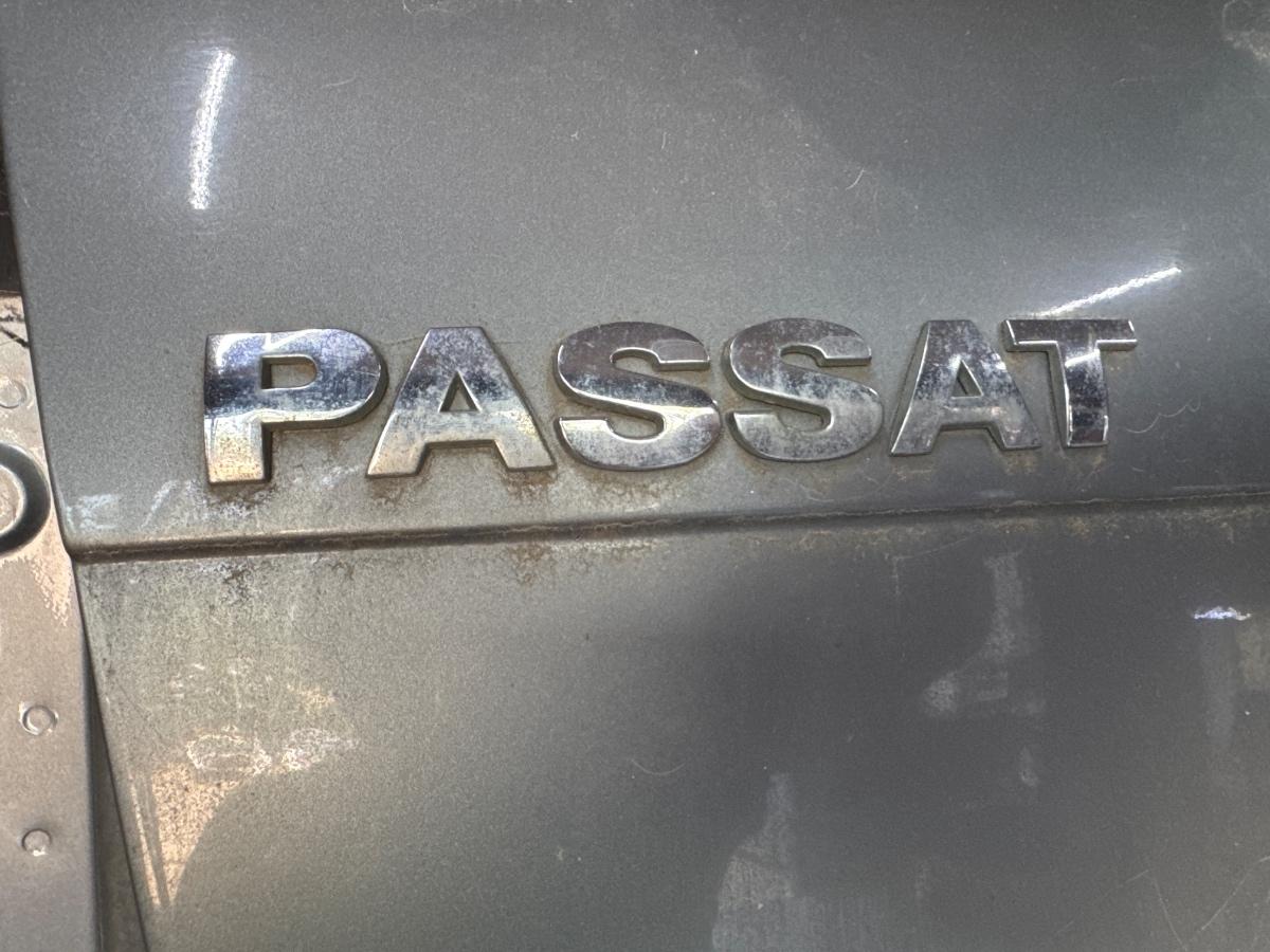 Sigla usa spate VOLKSWAGEN PASSAT 3B3 2000 - 2005 1.6 1.6 ALZ
