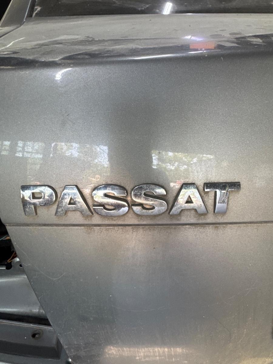 Sigla usa spate VOLKSWAGEN PASSAT 3B3 2000 - 2005 1.6 1.6 ALZ