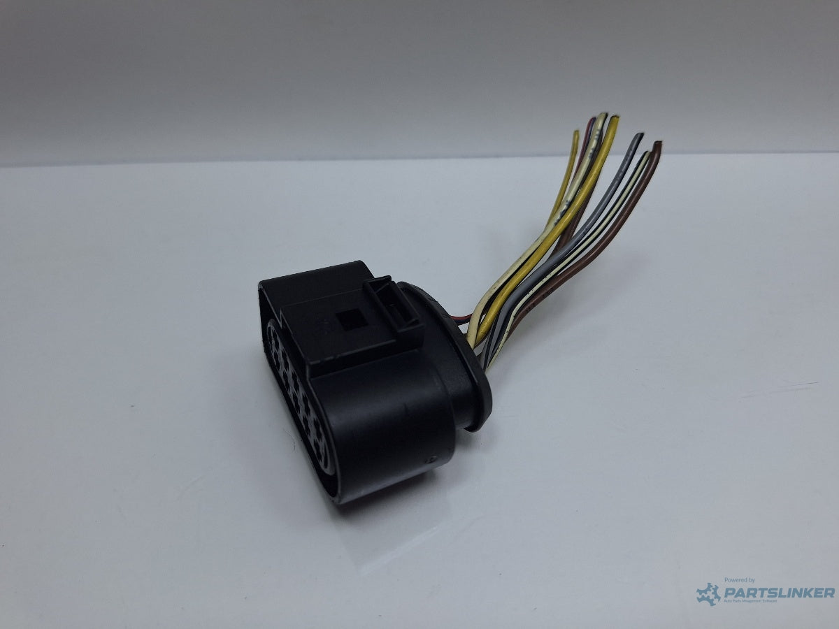 Mufa conector far VOLKSWAGEN TOURAN 1T1, 1T2 2003 - 2010 TDI BMM 1J0973735