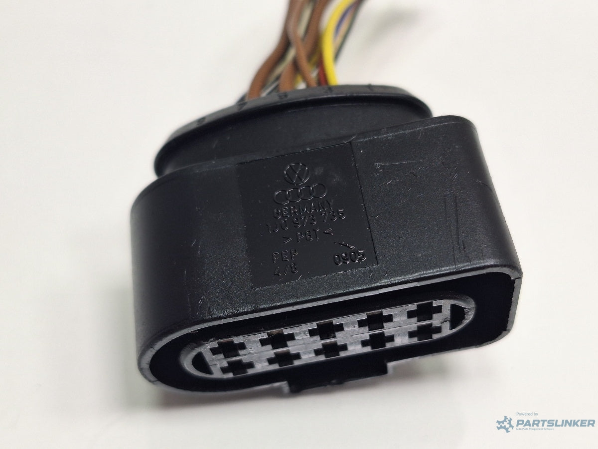 Mufa conector far VOLKSWAGEN TOURAN 1T1, 1T2 2003 - 2010 TDI BMM 1J0973735