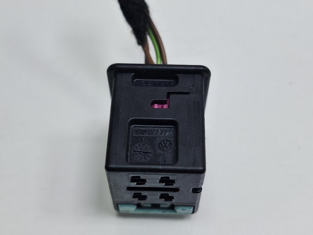 Mufa conector comutator airbag pasager VOLKSWAGEN TOURAN 1T1, 1T2 2003 - 2010 TDI BMM 1K0972772
