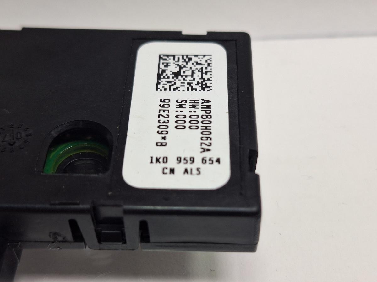 Senzor unghi volan VOLKSWAGEN TOURAN 1T1, 1T2 2003 - 2010 TDI BMM 1K0959654CN