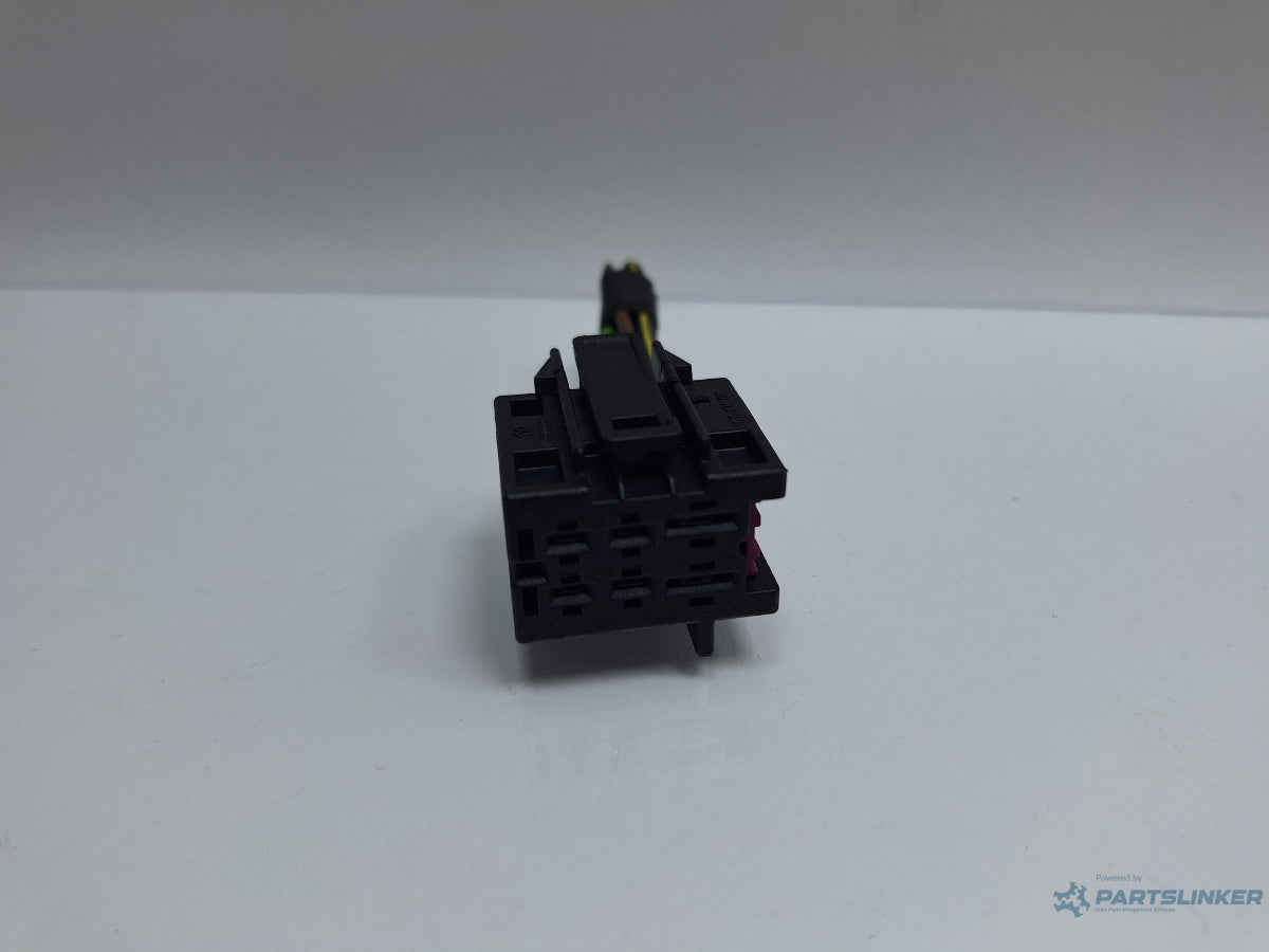 Mufa conector modul de confort VOLKSWAGEN TOURAN 1T1, 1T2 2003 - 2010 TDI BMM 1K0972641