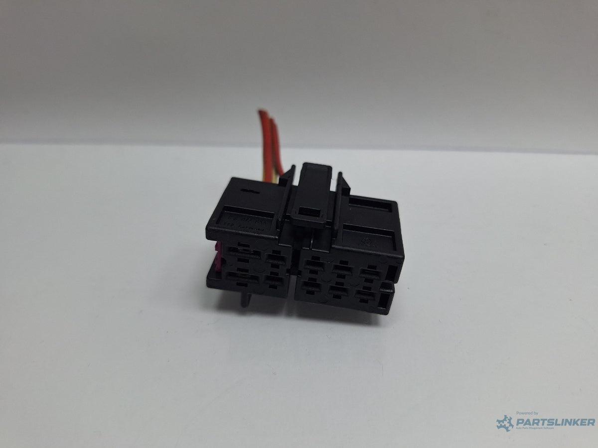 Mufa conector modul de confort VOLKSWAGEN TOURAN 1T1, 1T2 2003 - 2010 TDI BMM 1K0972643