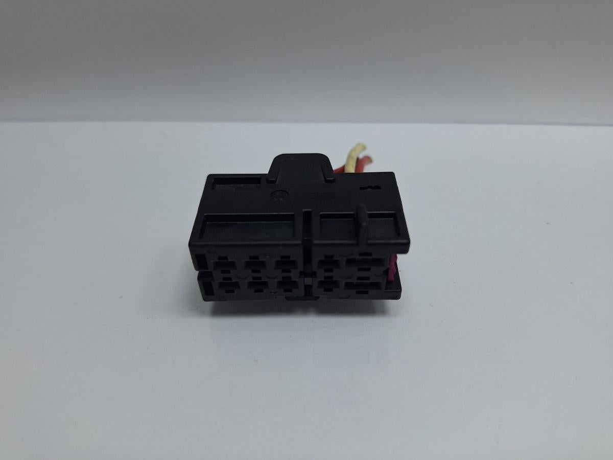 Mufa conector modul de confort VOLKSWAGEN TOURAN 1T1, 1T2 2003 - 2010 TDI BMM 1K0972643