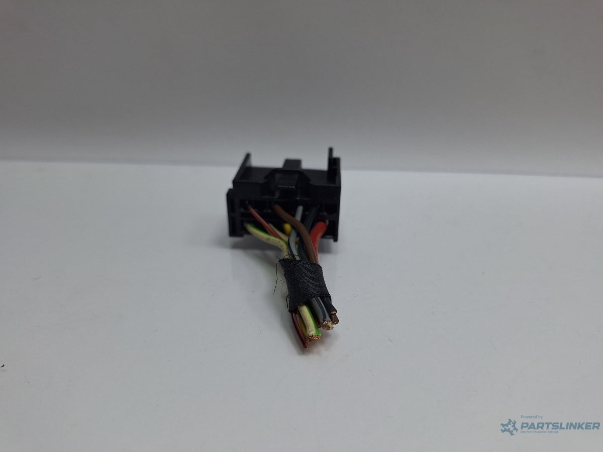 Mufa conector modul de confort VOLKSWAGEN TOURAN 1T1, 1T2 2003 - 2010 TDI BMM 1K0972929