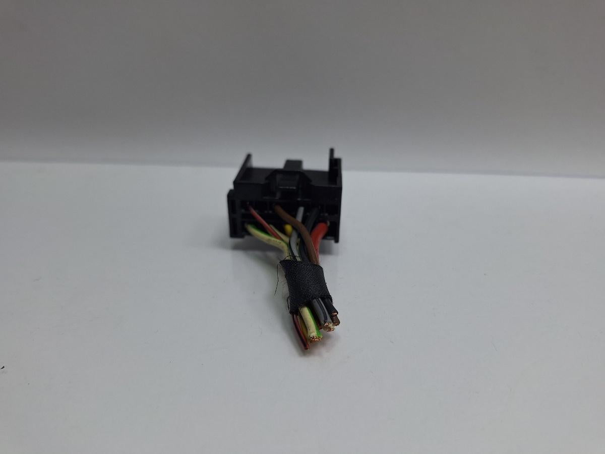 Mufa conector modul de confort VOLKSWAGEN TOURAN 1T1, 1T2 2003 - 2010 TDI BMM 1K0972929