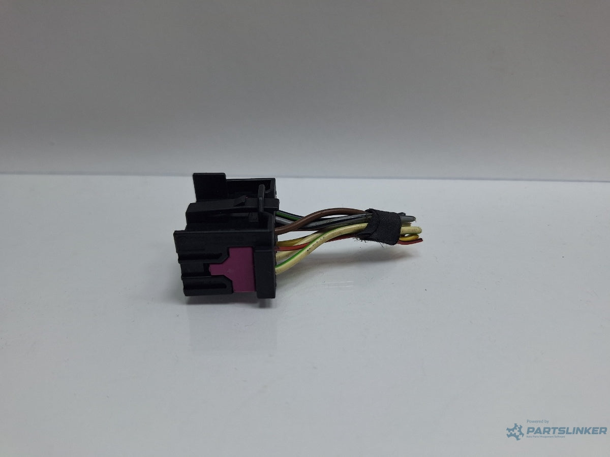 Mufa conector modul de confort VOLKSWAGEN TOURAN 1T1, 1T2 2003 - 2010 TDI BMM 1K0972929