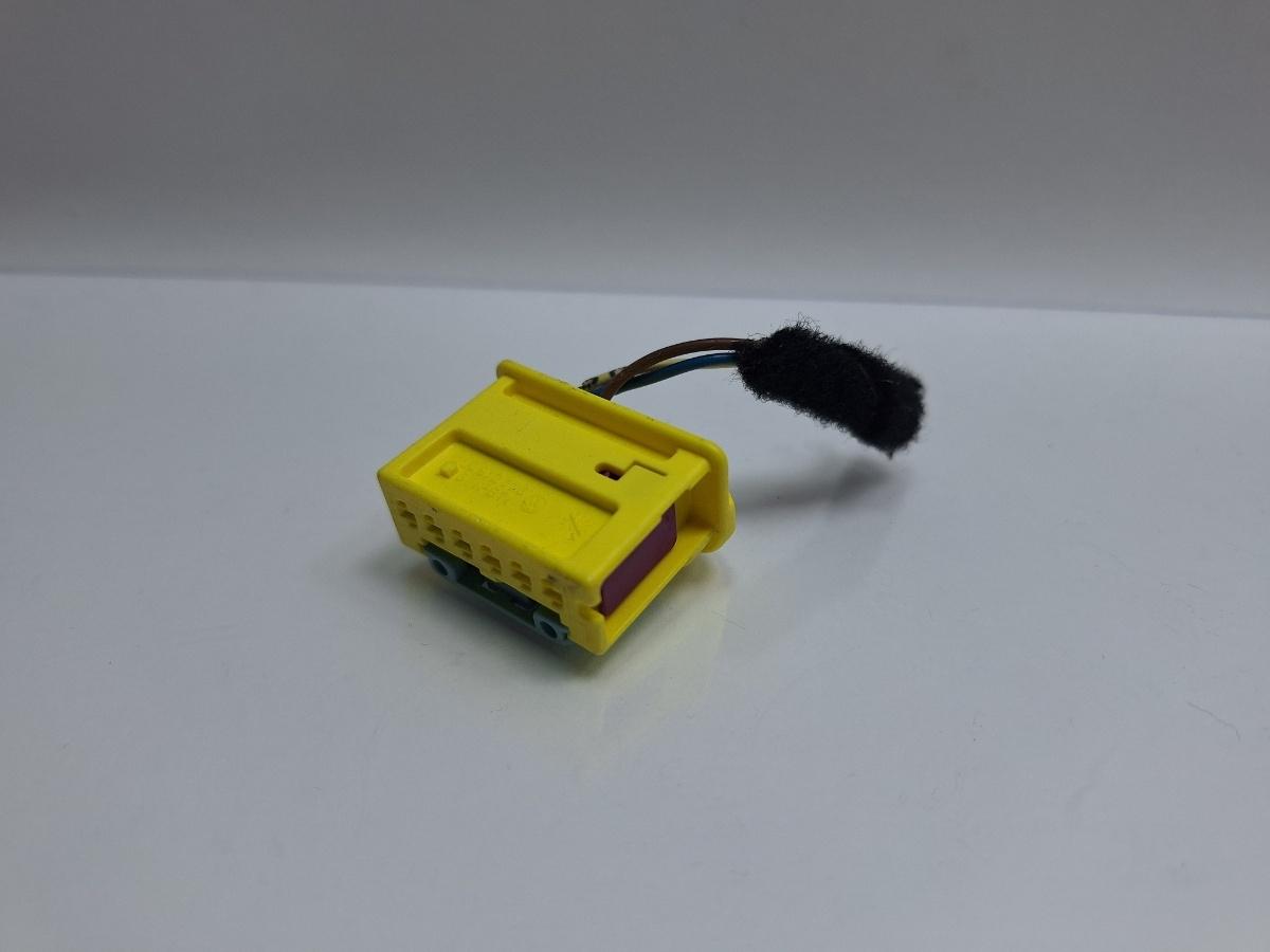 Mufa conector comutator airbag pasager VOLKSWAGEN TOURAN 1T1, 1T2 2003 - 2010 TDI BMM 7L0972776