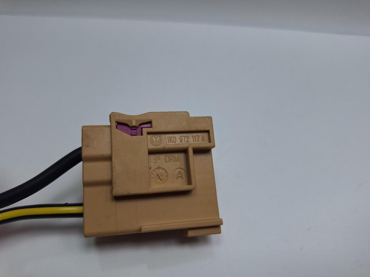 Mufa conector siguranta VOLKSWAGEN TOURAN 1T1, 1T2 2003 - 2010 TDI BMM 1K0972117A