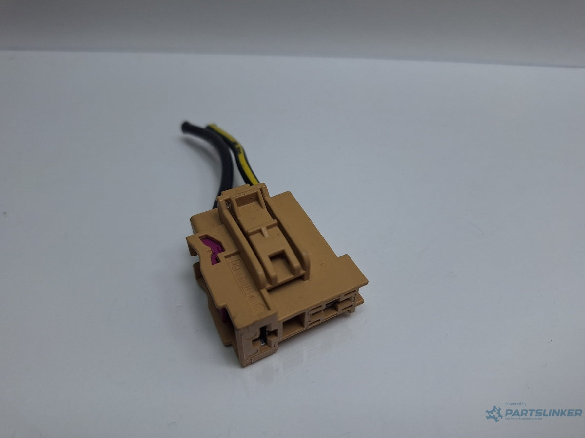 Mufa conector siguranta VOLKSWAGEN TOURAN 1T1, 1T2 2003 - 2010 TDI BMM 1K0972117A