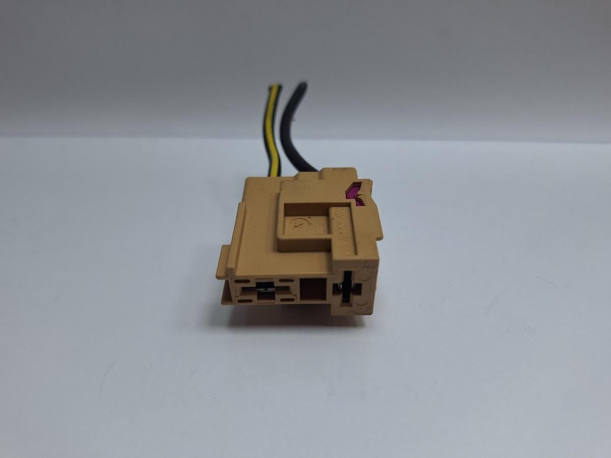 Mufa conector siguranta VOLKSWAGEN TOURAN 1T1, 1T2 2003 - 2010 TDI BMM 1K0972117A