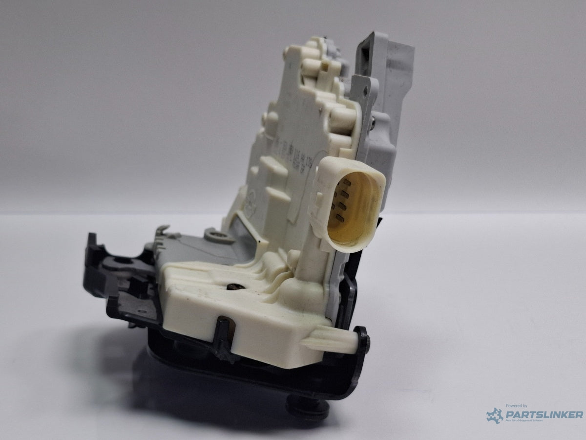Broasca usa dreapta spate AUDI A4 III Avant 8ED, B7 2004 - 2008 TDI BKE, BRB 8E0839016AA