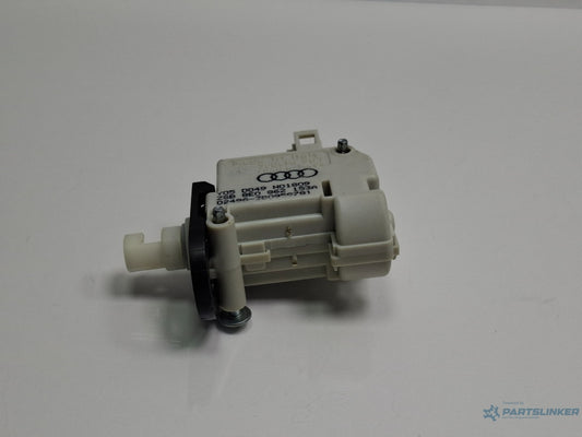 Motoras deschidere rezervor AUDI A4 III Avant 8ED, B7 2004 - 2008 TDI BKE, BRB 8E0862153A